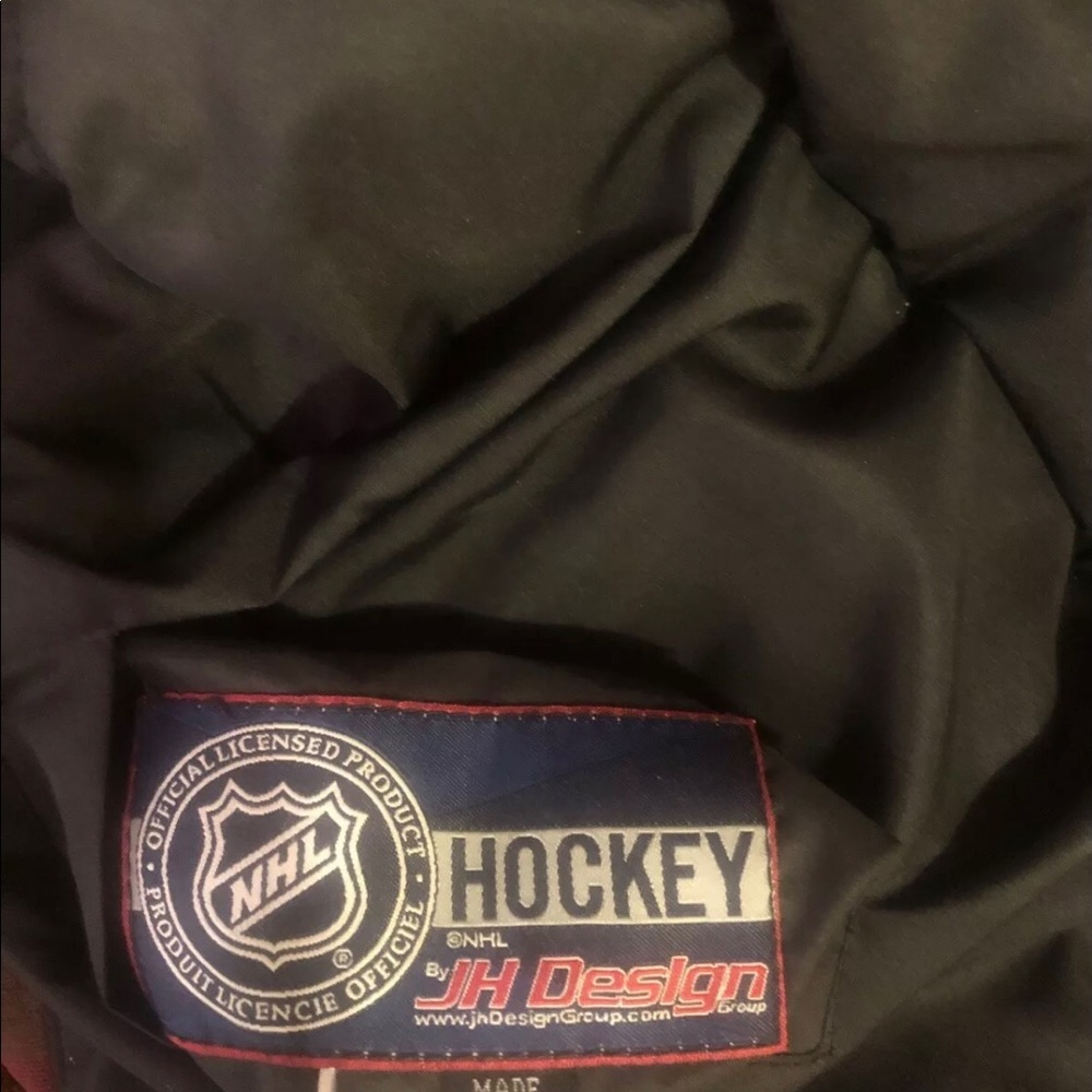 Reversible San Jose Sharks jacket & Brent Burns jersey - Picture 5 of 14